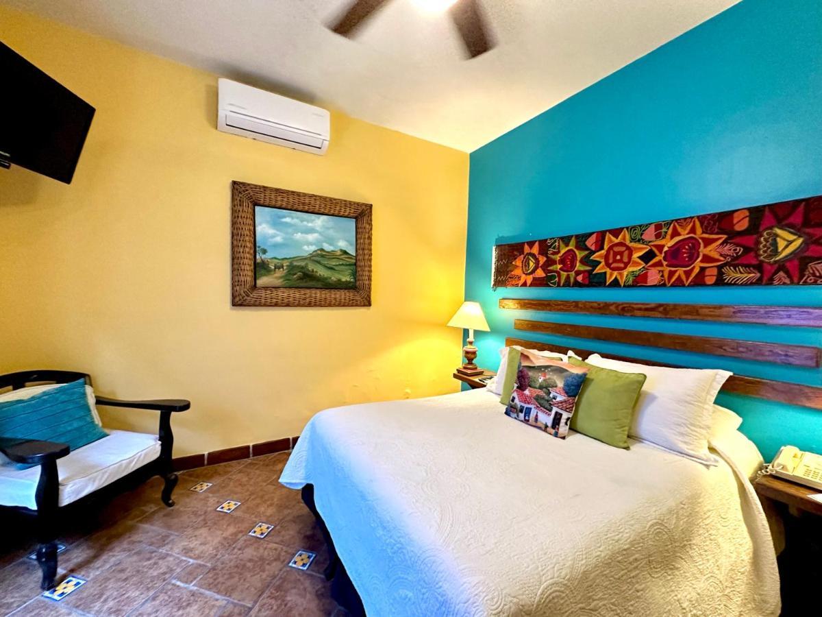La Villa Del Ensueno Boutique Hotel Tlaquepaque Eksteriør billede